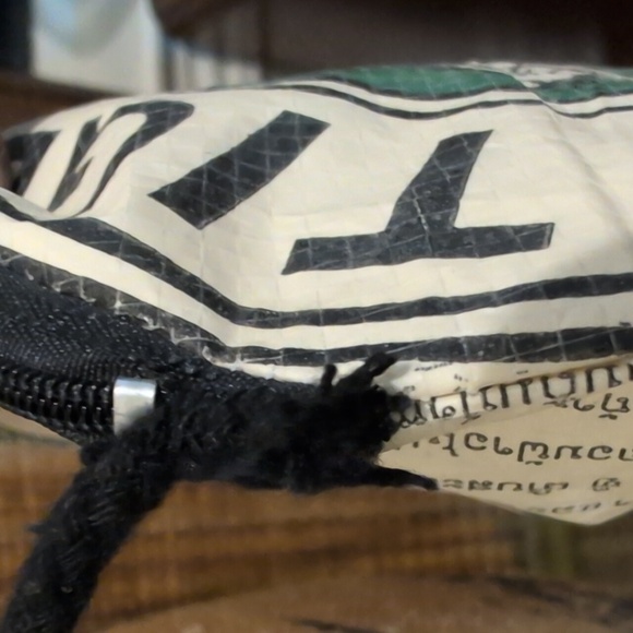 Purse - Picture 7 of 8